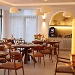 Otel & Western Premier A Storia Sari-Solenzara