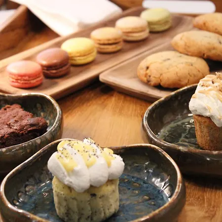 Western Premier A Storia *