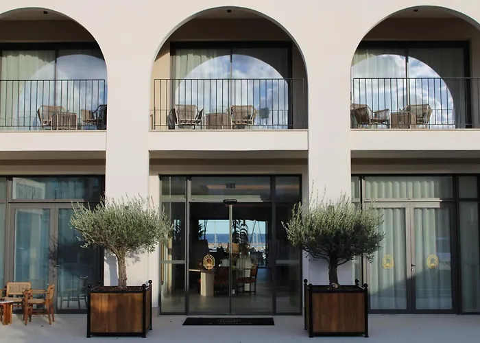 Hotel Western Premier A Storia